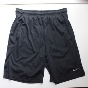 NIKE BLACK SHORTS